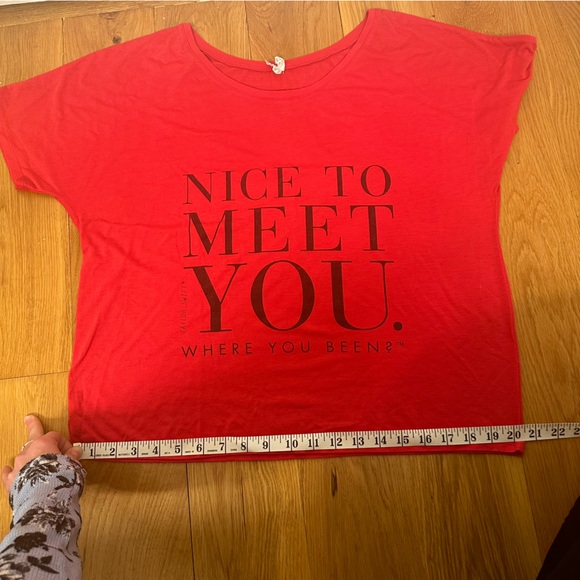 Blank Space Official Taylor Swift Merch Red Shirt - Picture 7 of 8
